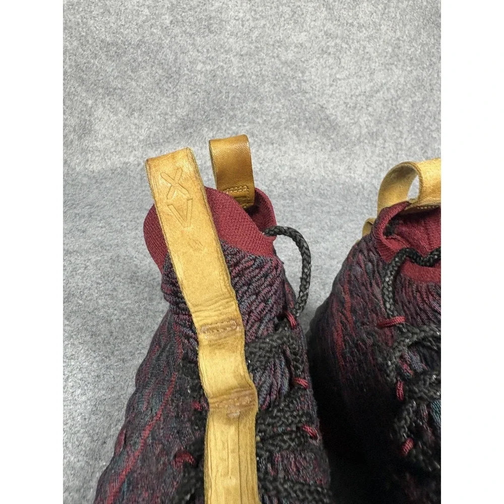 Nike LeBron 15 New‎ Heights Basketball Shoes 7Y Burgundy Navy BattleKnit
